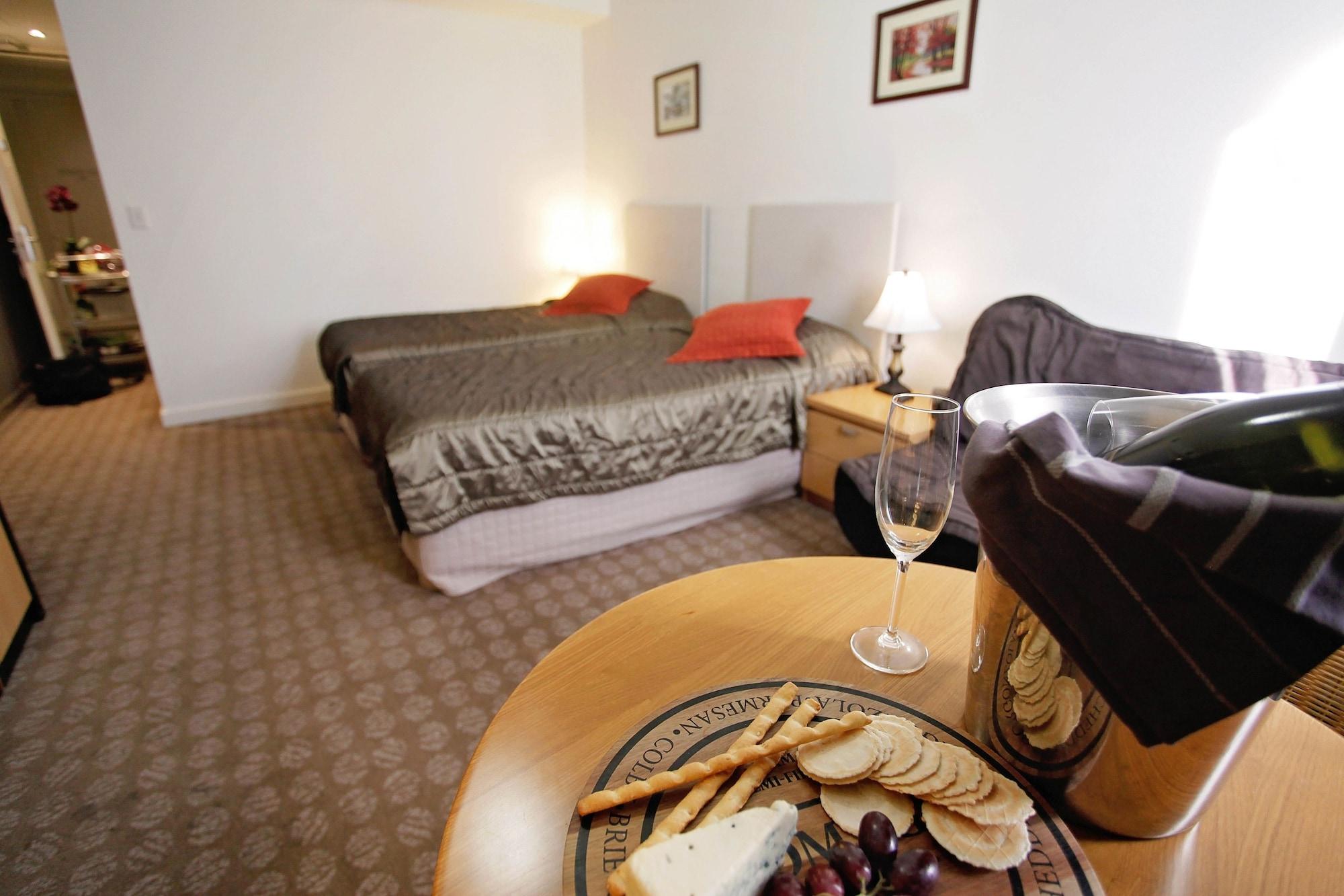 Golden Pebble Hotel Wantirna Bagian luar foto