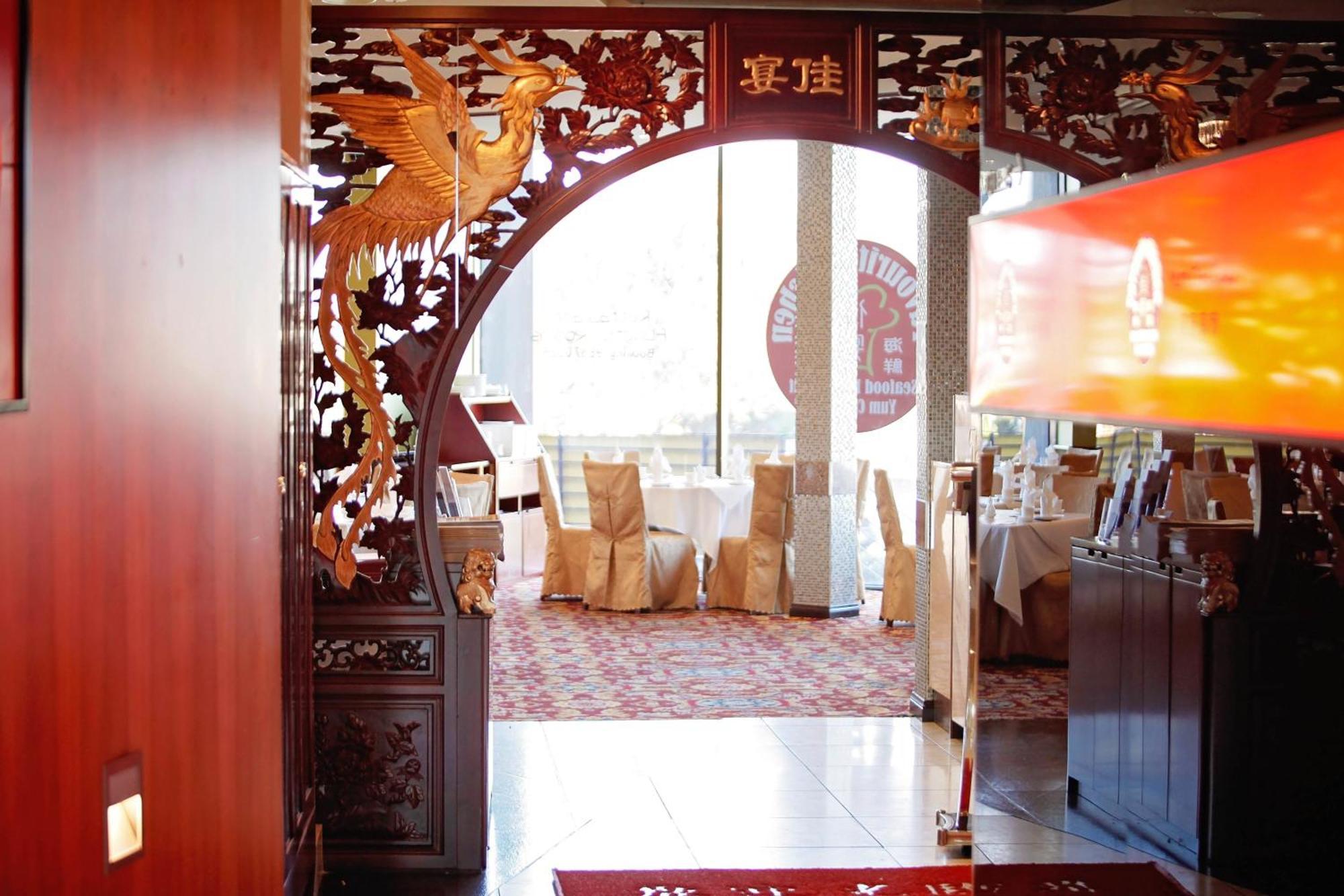 Golden Pebble Hotel Wantirna Bagian luar foto